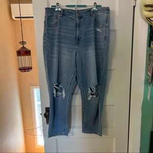 American Eagle Mom Jeans